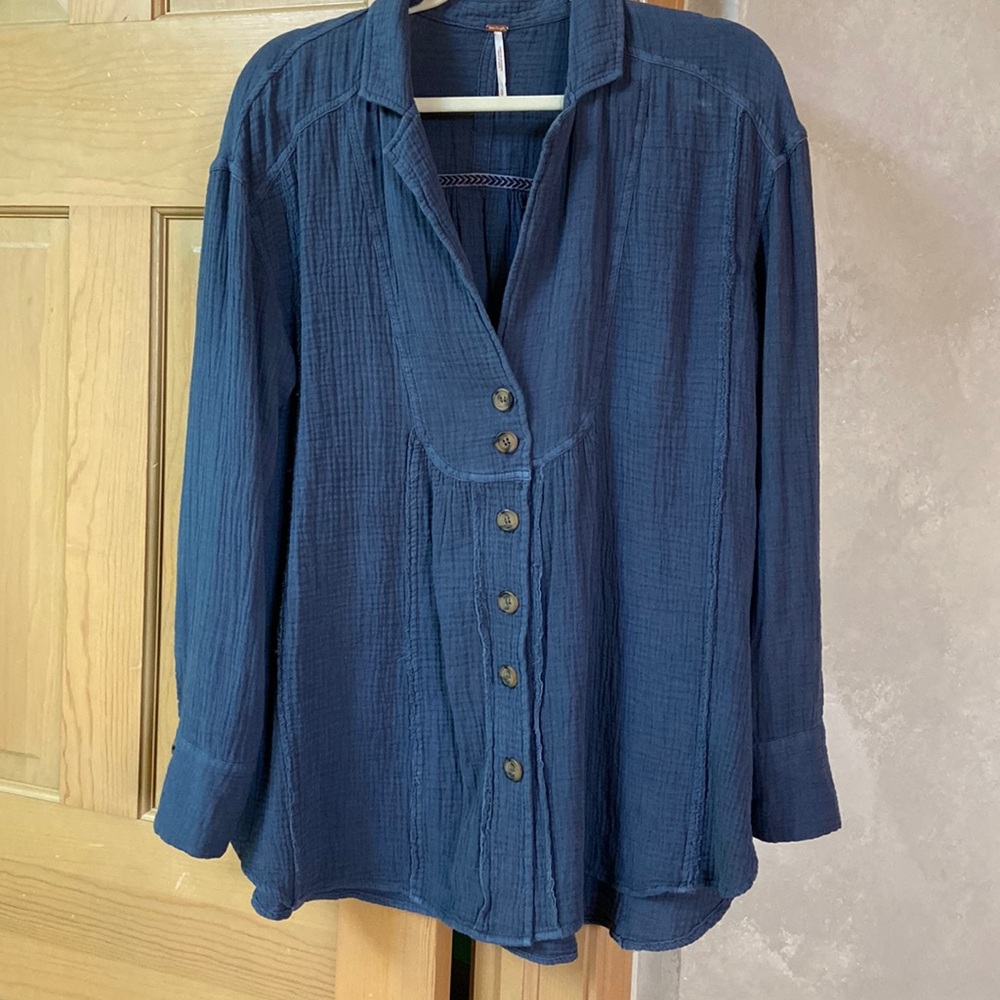 Free People button up top size small
